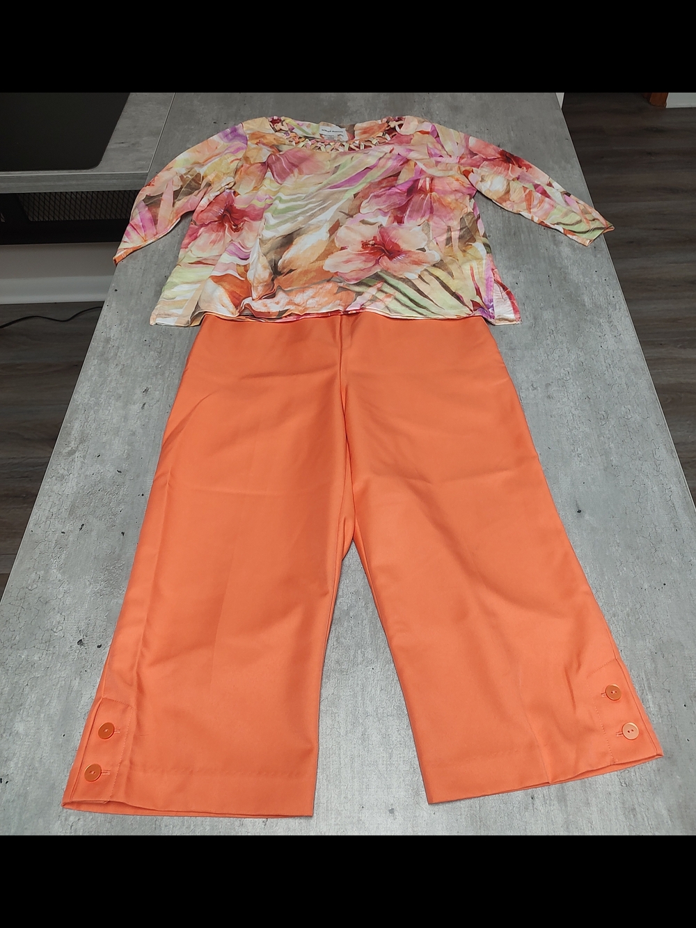 Women's Coral Capris With Matching Top